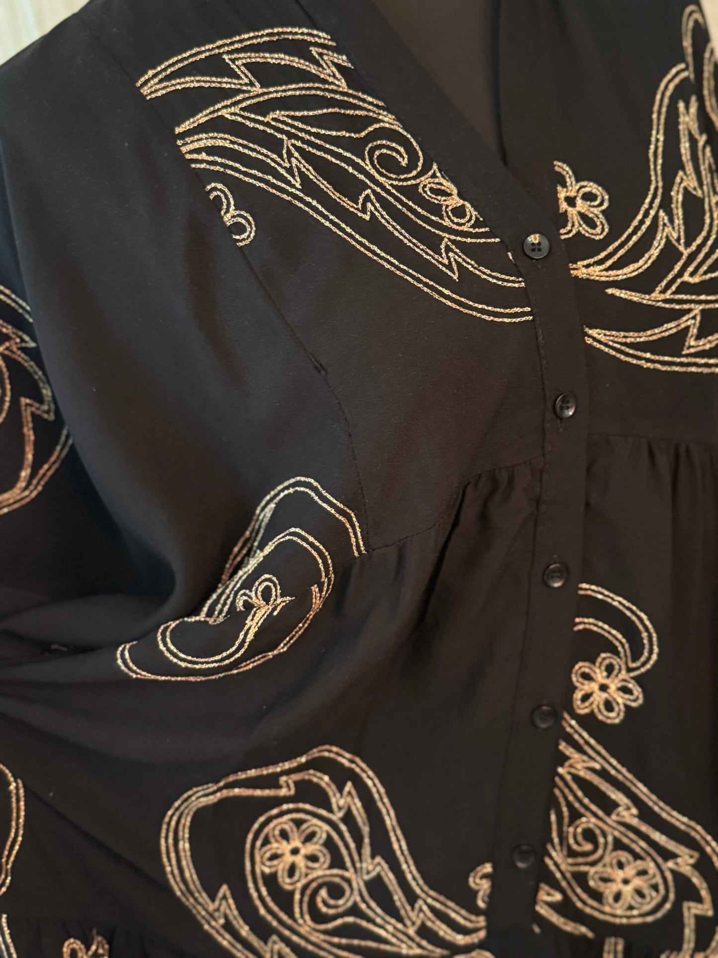 Black Paisley