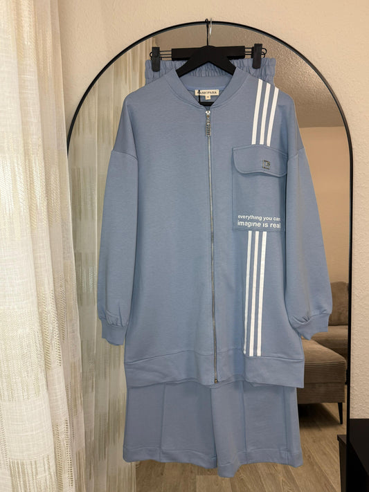 Ease Set in light blue